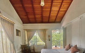 E-Stay Hanthana Kandy